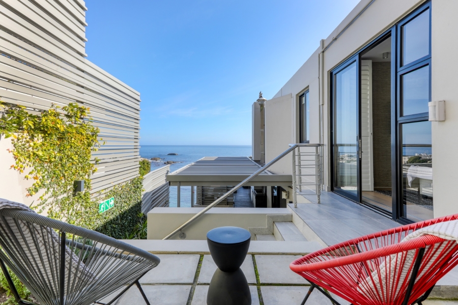 To Let 4 Bedroom Property for Rent in Bakoven Western Cape
